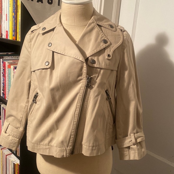 Gap Crop Trench - Picture 1 of 2